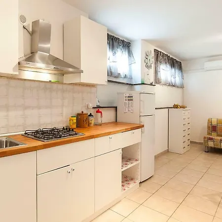 Apartment Chicca *